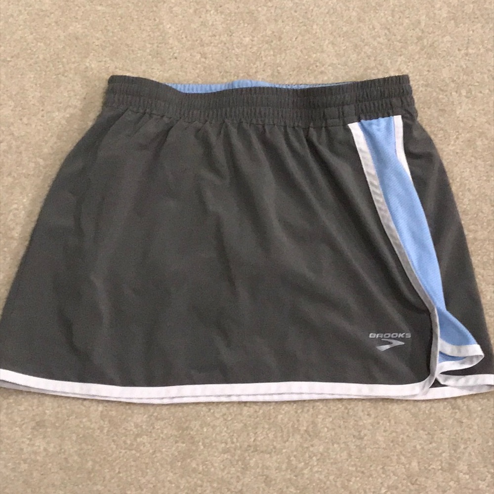 🦋Brooks Skort Equilibrium Technology Size S EUC